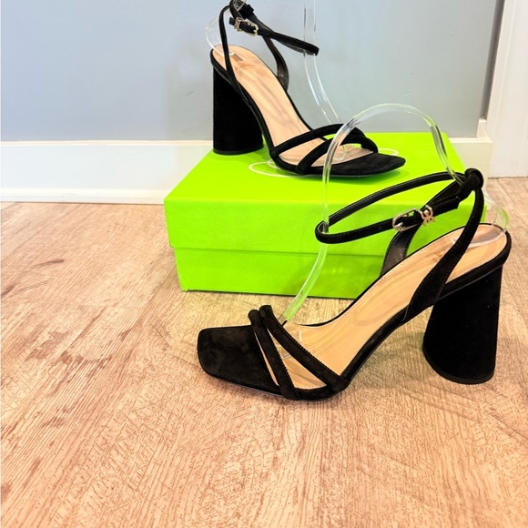 Sam Edelman Black Block Heel Sandals NIB - Picture 8 of 13